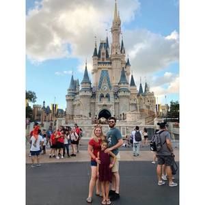 Meet your Posher, Chrissy